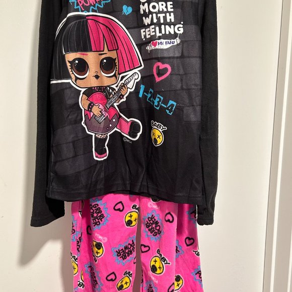 L.O.L. Surprise! Girls’ Big Pajama Set - Picture 4 of 15